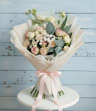 Букет цветов из:  Розы и Лизиантусы в Архаре