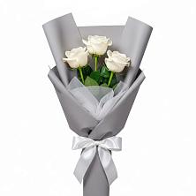 Букет 3 белые розы в Архаре