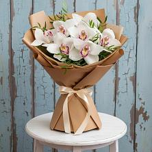 Букет цветов из:  Орхидеи и Розы в Архаре